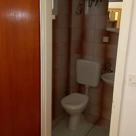Burin Dvor Apartment