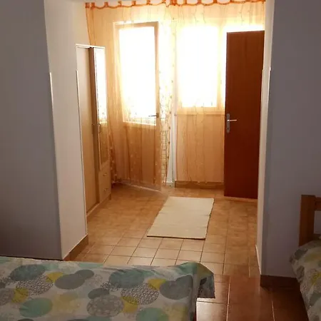 아파트 Burin Dvor