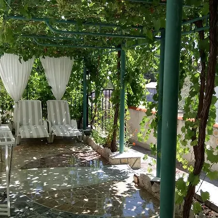 Apartment Burin Dvor *