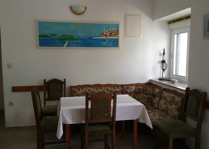 Apartman Burin Dvor