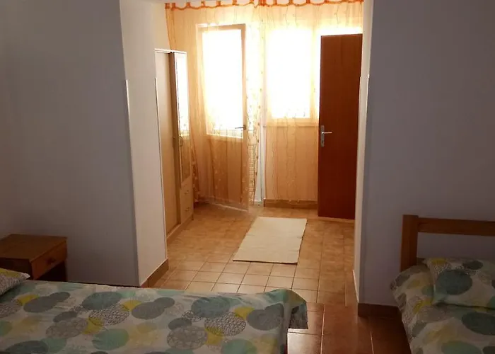 Apartman Burin Dvor